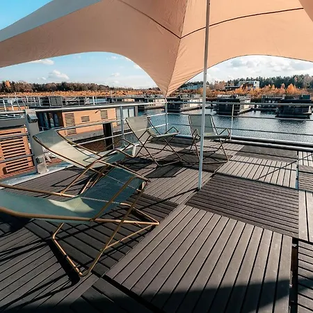 Floatinghouses Baerwalder * Klitten