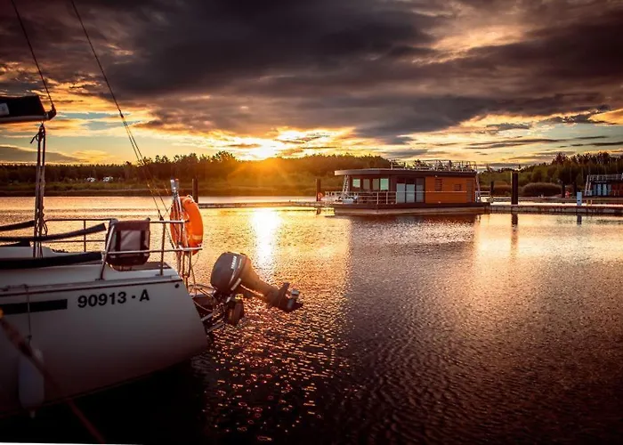 Dom wakacyjny Floatinghouses Baerwalder