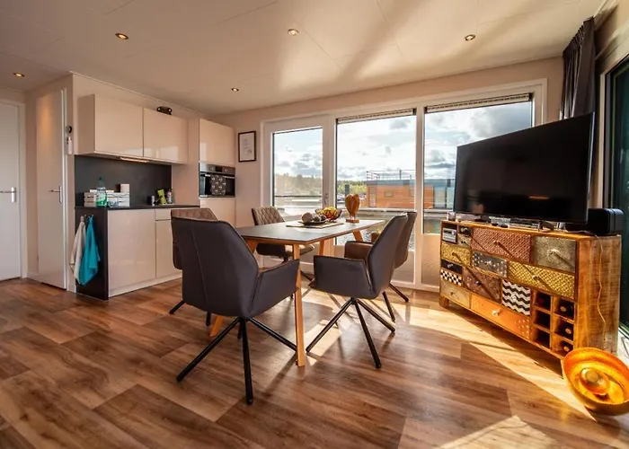 Floatinghouses Baerwalder Dom wakacyjny