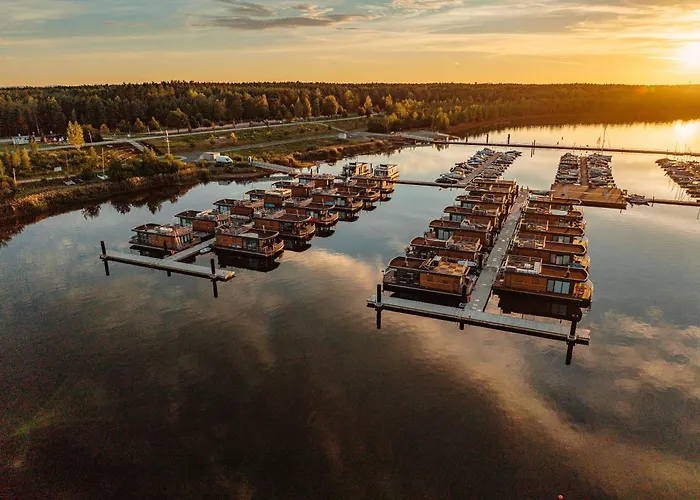 Floatinghouses Baerwalder * Klitten