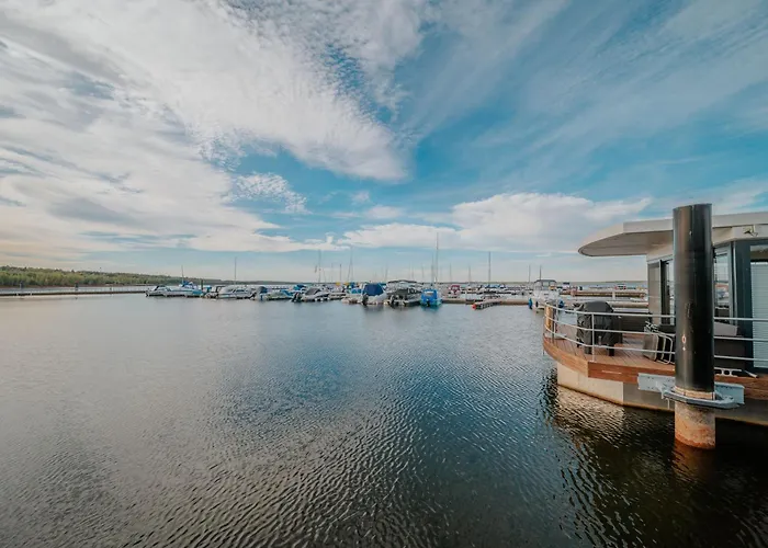 Dom wakacyjny Floatinghouses Baerwalder